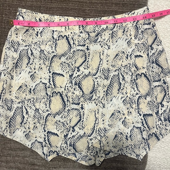 Wild Honey Snake Print Skort- Medium - Picture 4 of 5